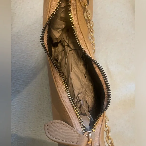 Purse - Picture 2 of 2